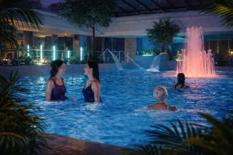 Kord Kvartalis V Spa Troopikaöö