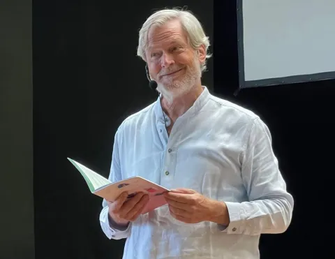 Lugude kaudu õpetamise jätkuõpe Gunter Pauliga