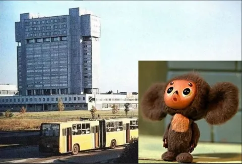 Aleksandr Semjonovi venekeelne loeng „Riia magalarajoonide mitteturistlik arhitektuur“