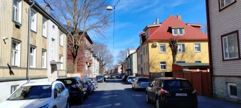 Commute to Work : Following the shadow of Tallinn Engineer Tour
