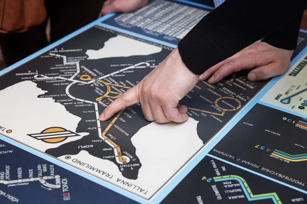 Ekskursioon näitusel „Lendav tramm“