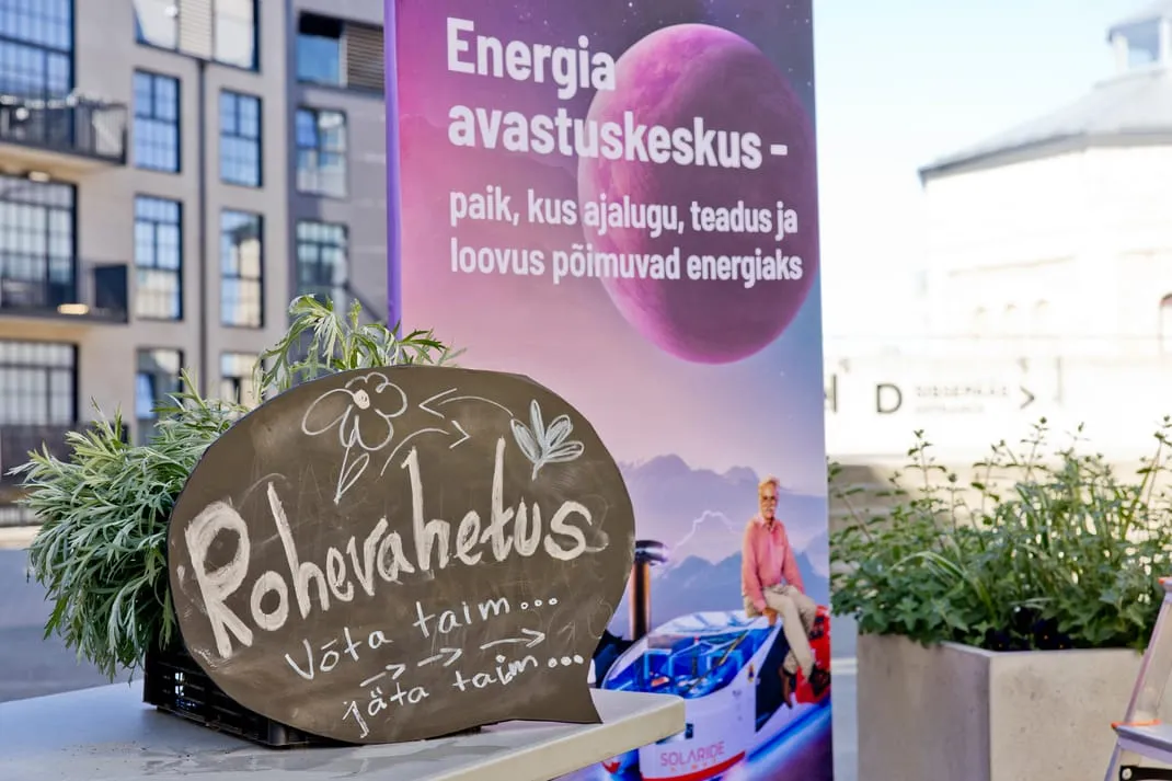 Teadusaia kogukonnasündmus „Toataimede hooldamine, putukahotelli ehitamine ja seemnepaberi valmistamine"